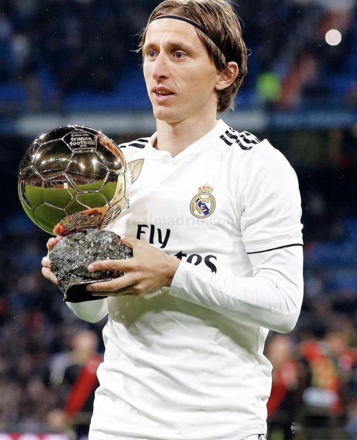 仅次于佩佩，大卫-路易斯是欧冠联赛第二年长的进球者