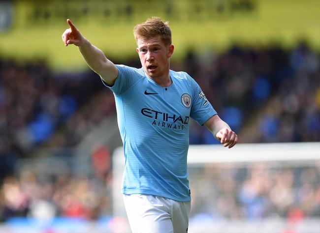 欧文突破两人防守完成得分